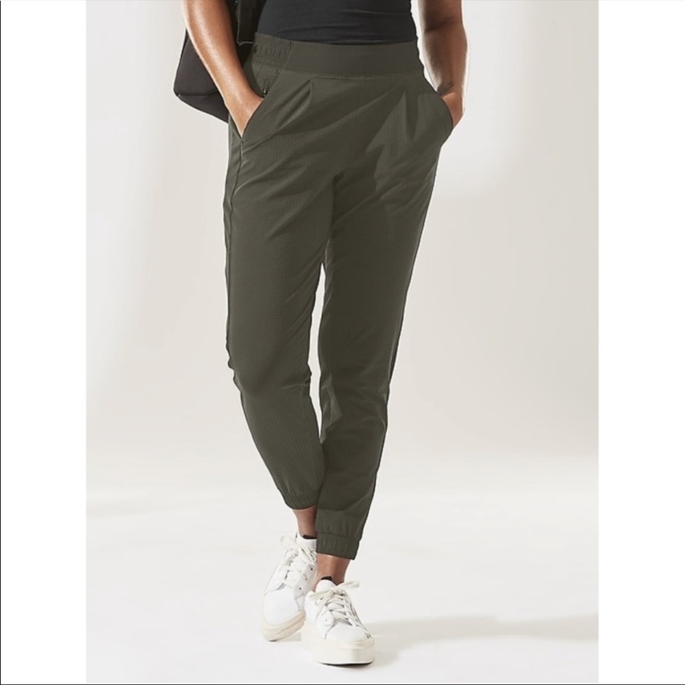 Athleta Brooklyn Textured Jogger - green- new - 6